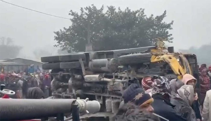 পুঠিয়ায় বালুভর্তি ট্রাক বাজারে ঢুকে নিহত ৫