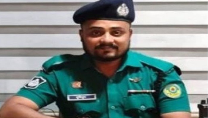 চট্টগ্রামে ট্রাকের ধাক্কায় সিএমপি সদস্য নিহত