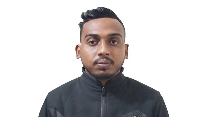 রাজশাহীতে ভুয়া ‘সিআইডি এসআই’ গ্রেপ্তার: ৪৯তম বিসিএস ক্যাডার পরিচয়ে দিচ্ছিলেন প্রতারণা