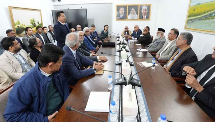 তারেক রহমানের সঙ্গে শীর্ষ ব্যবসায়ী নেতাদের বৈঠক