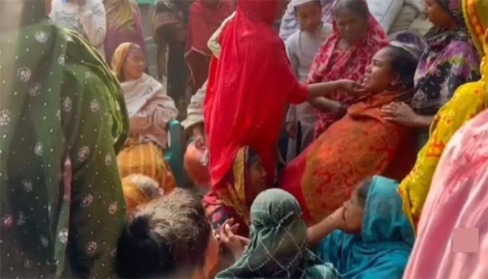 নাটোরের সিংড়ায় মাটিবাহী ট্রাক্টরের চাপায় সাত বছরের শিশু নিহত