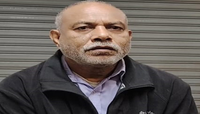 সাবেক স্ত্রী ও মেয়ের অভিযোগে মিথ্যা ধর্ষণ মামলার শিকার বৃদ্ধ বাবা দ্বারে দ্বারে ন্যায়ের খোঁজে