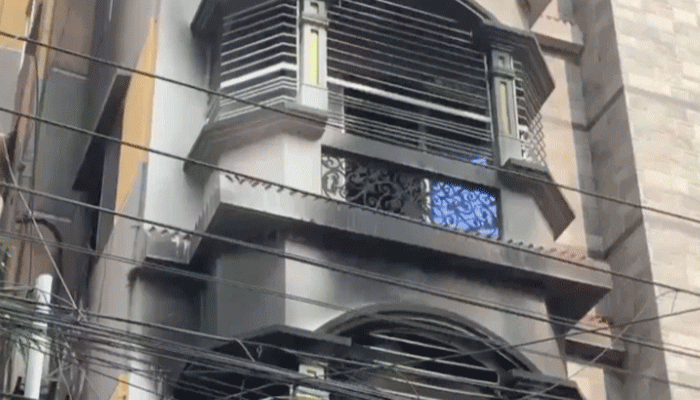 রাজধানীতে অগ্নিকাণ্ডে একই পরিবারের তিনজনসহ নিহত বেড়ে ৬