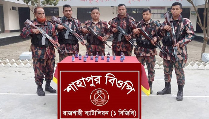 রাজশাহীতে পৃথক তিন অভিযানে ভারতীয় মদ, ফেনসিডিল ও কীটনাশক জব্দ