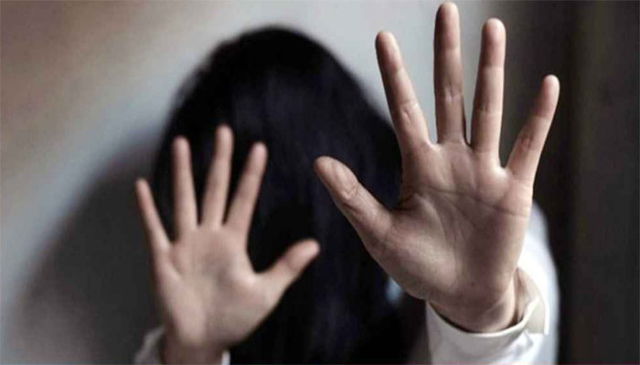 চলন্ত বাসে কলেজছাত্রীকে সংঘবদ্ধ ধর্ষণ, দুই আসামির স্বীকারোক্তি