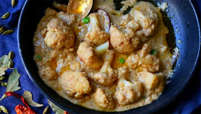 শীতে পাতে রাখতে পারেন ফুলকপির রেজালা, রইল রেসিপি