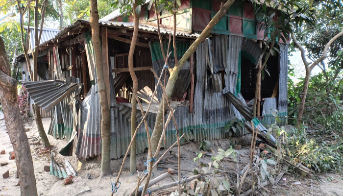 নাসিরনগরে বিয়ে বাড়ির দাওয়াতকে কেন্দ্র করে সংঘর্ষে নিহত-২