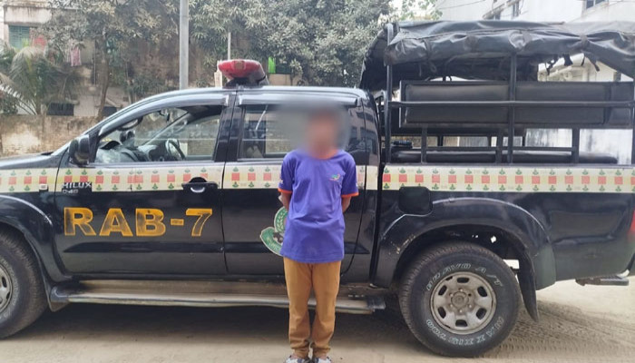 ফেনীতে ধর্ষণ মামলার সাজাপ্রাপ্ত পলাতক আসামি বাপ্পি গ্রেফতার