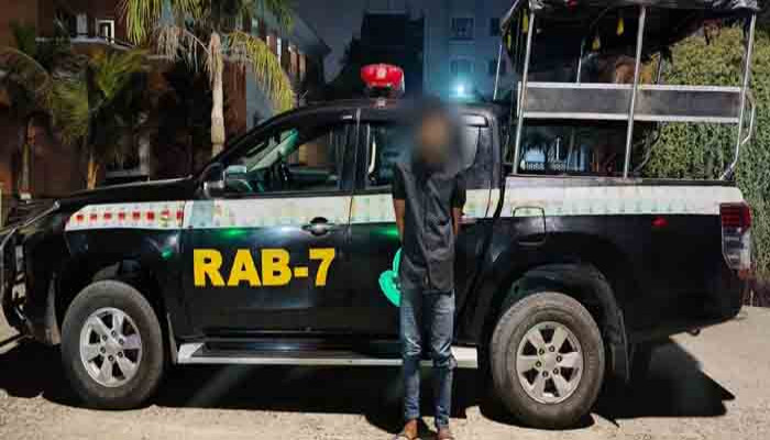 সীতাকুন্ডে র‍্যাব সদস্য হত্যা মামলার পলাতক আসামি সাগর গ্রেফতার