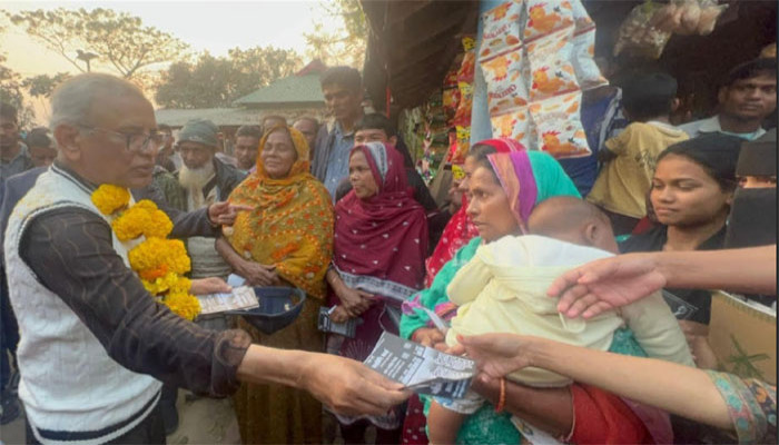 তানোরে বিএনপি প্রার্থী শরিফ উদ্দিনের গণসংযোগ