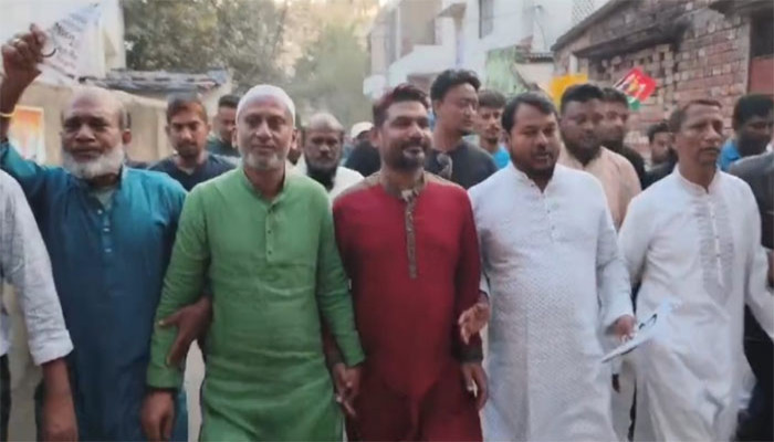 রাজশাহী নগরীতে ধানের শীষের প্রার্থী মিনুর পক্ষে ২১ নম্বর ওয়ার্ডে ব্যাপক গণসংযোগ