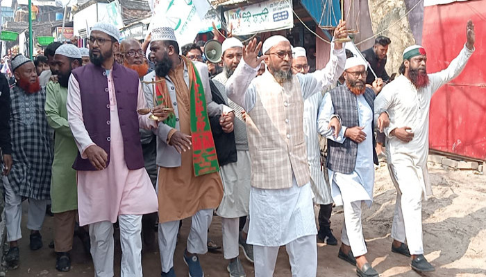 আত্রাইয়ে জামায়াতের জনসমাবেশ, দাঁড়িপাল্লার পক্ষে ভোট চাইলেন খবিরুল ইসলাম