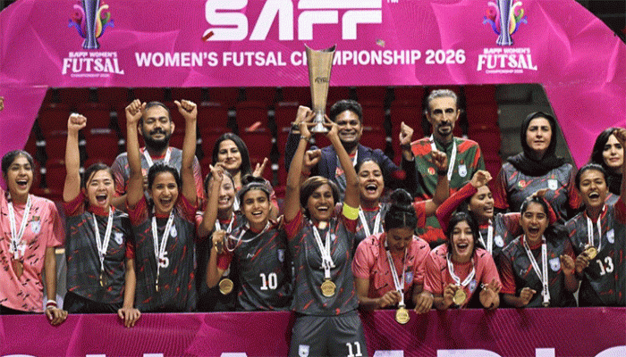 সন্ধ্যায় দেশে ফিরছে সাফজয়ী নারী ফুটসাল দল