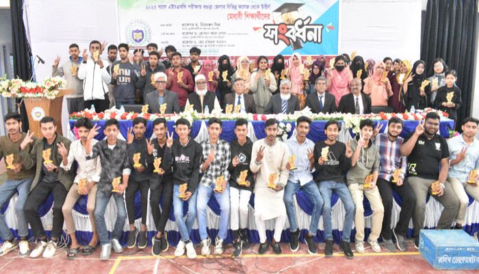 পুণ্ড্র ইউনিভার্সিটিতে ২০২৫ সালের এইচএসসি পরীক্ষায় জিপিএ-৪.০০ প্রাপ্ত মেধাবীদের সংবর্ধনা