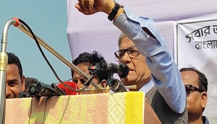 ‘ফল না পাওয়া পর্যন্ত কেন্দ্র ছাড়বেন না’: ঠাকুরগাঁওয়ে ফখরুলের মেগা প্রতিশ্রুতি ও হুঁশিয়ারি