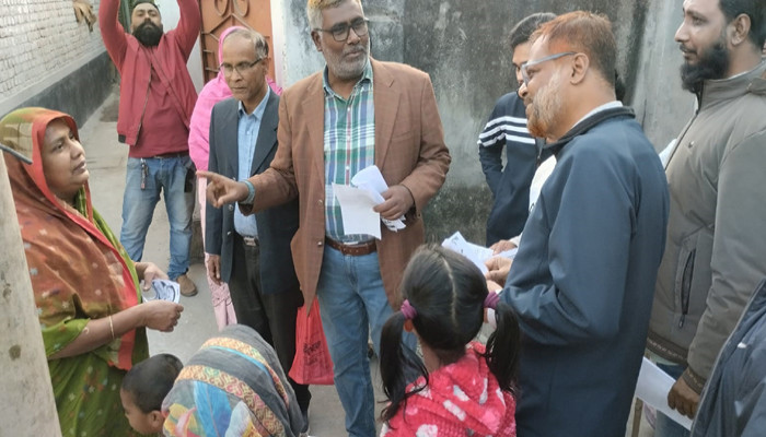 মতিহারে ওয়ার্ডে ধানের শীষের পক্ষে রাবি জাতীয়তাবাদী পেশাজীবী পরিষদের গণসংযোগ