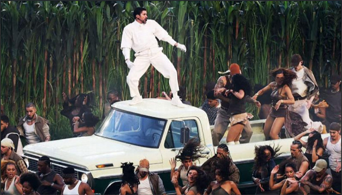 সুপার বোলে 'ব্যাড বানি'র শো নিয়ে মার্কিন রাজনৈতিক অঙ্গনে ব্যাপক প্রতিক্রিয়া