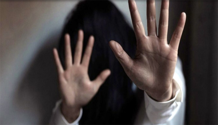 ভোট চাইতে গিয়ে গৃহবধূর শ্লীলতাহানি করলেন জামায়াতের কর্মীরা!