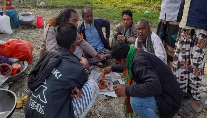 ভোট নিয়ে এসেছে উৎসবের আমেজ