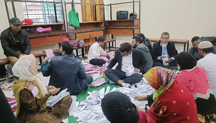 রাজশাহীর ৬টি আসনে বেসরকারি গণনায় এগিয়ে বিএনপি ও জামায়াত মনোনীত প্রার্থীরা