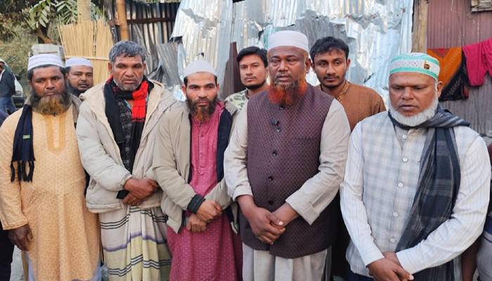 নাটোরের বড়াইগ্রামে ভাঙচুর হওয়া ১১টি বাড়ি মেরামতের ঘোষণা জামায়াতের