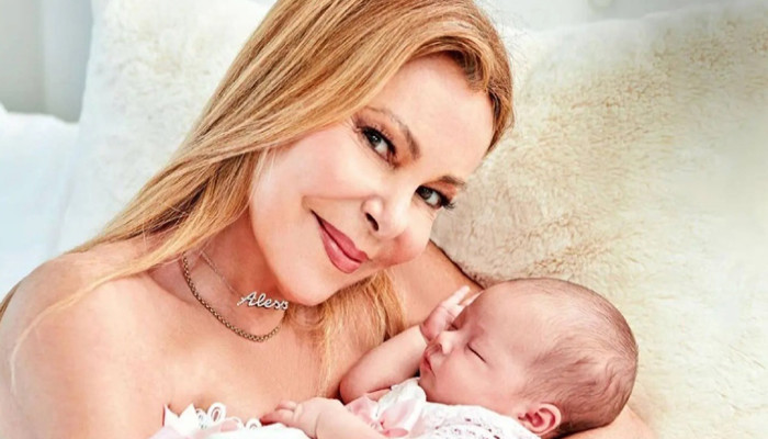 ছেলের সংরক্ষিত শুক্রাণুতে নাতনির জন্ম: স্পেনে আনা ওব্রেগোনকে ঘিরে তুমুল বিতর্ক