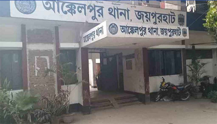 জয়পুরহাটে মোটরসাইকেল-ভ্যান সংঘর্ষে নিহত ১