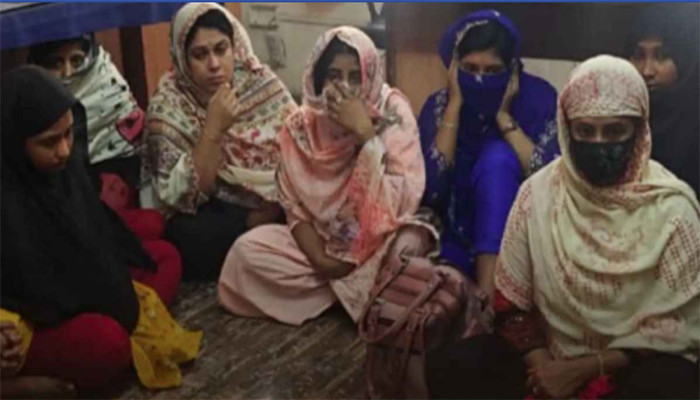 ভারতের যৌনপল্লি থেকে ১১ বাংলাদেশি নারী উদ্ধার