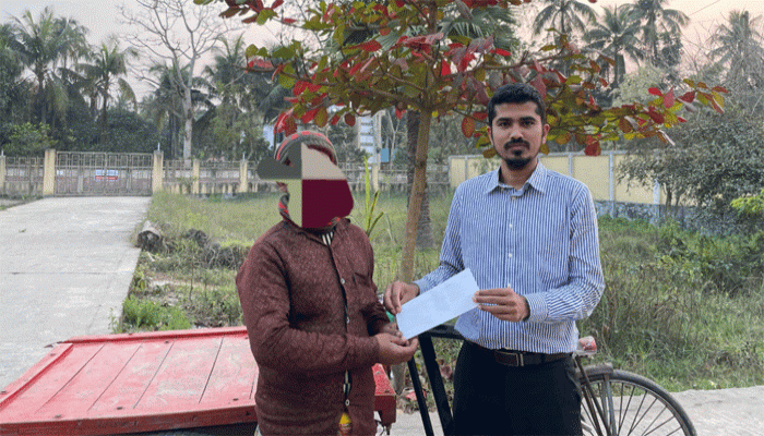 পবিত্র রমজান মানে ভ্যানচালকের পাশে মানবিক এসিল্যান্ড