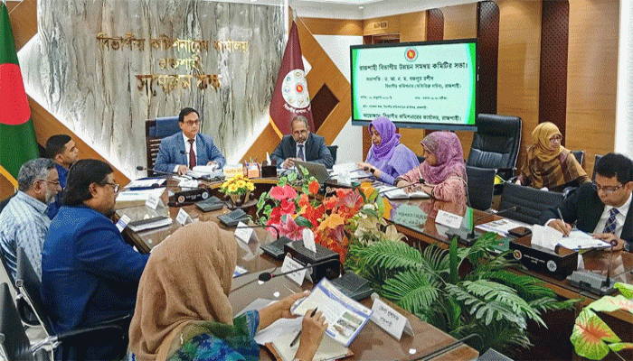 ভোটের মাধ্যমে গড়ে ওঠা আন্তঃবিভাগীয় সমন্বয় আগামীতে দেশ গঠনে গুরুত্বপূর্ণ ভূমিকা রাখবে: বিভাগীয় কমিশনার