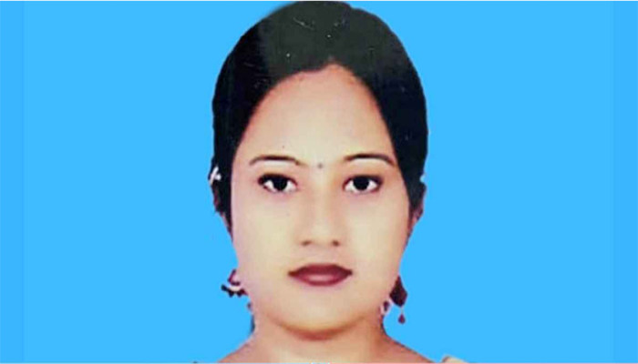 বগুড়ায় কর্মস্থলে অনুপস্থিত থেকেও বেতন তুলছেন শিক্ষিকা