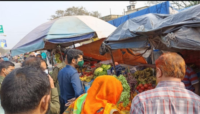 পুঠিয়া এসিল্যান্ড শিবু দাশের বাজার মনিটরিং