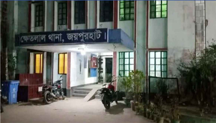 জয়পুরহাটে ধর্ষণ চেষ্টাকালে পুরুষের বিশেষ অঙ্গ কেটে দিলেন নারী