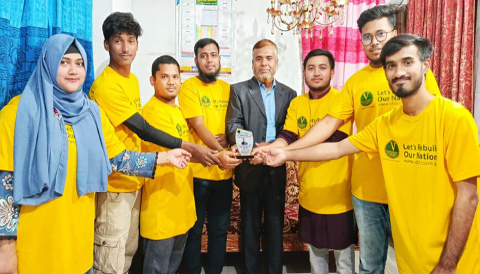 শিক্ষা, গবেষণা ও প্রশাসনিক নেতৃত্বে সফলতার জন্য ভিবিডি কর্তৃক সংবর্ধিত হলেন অধ্যক্ষ আব্দুর রহমান রিজভী