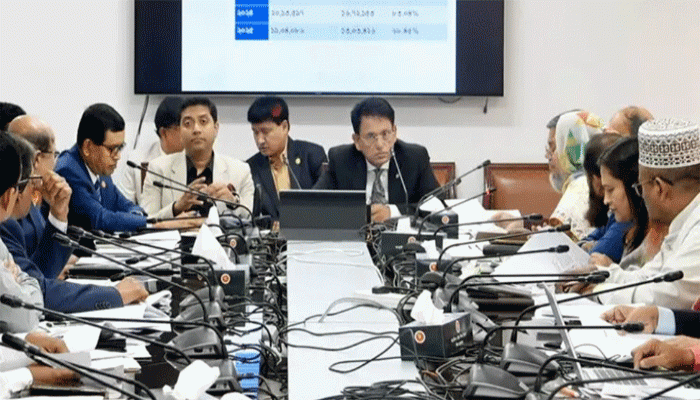 পরীক্ষাকেন্দ্রের টয়লেটে নকল পাওয়া গেলে কেন্দ্র কর্তৃপক্ষ দায়ী: শিক্ষামন্ত্রী