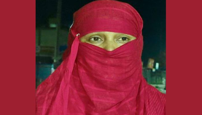 রুয়েট ফ্লাইওভারের নিচে নারীর গলায় ছুরি ধরে পাসপোর্ট-ভিসাসহ ছিনতাই, সৌদি যাত্রা অনিশ্চিত