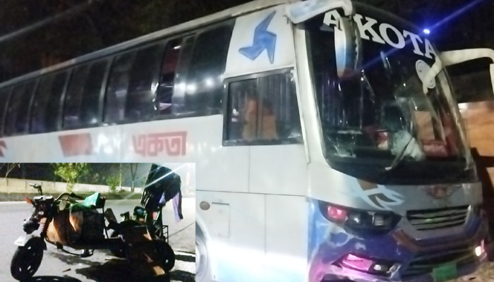 মতিহারে বাসের চাপায় যুবক নিহত, চালক-হেলপার আটক