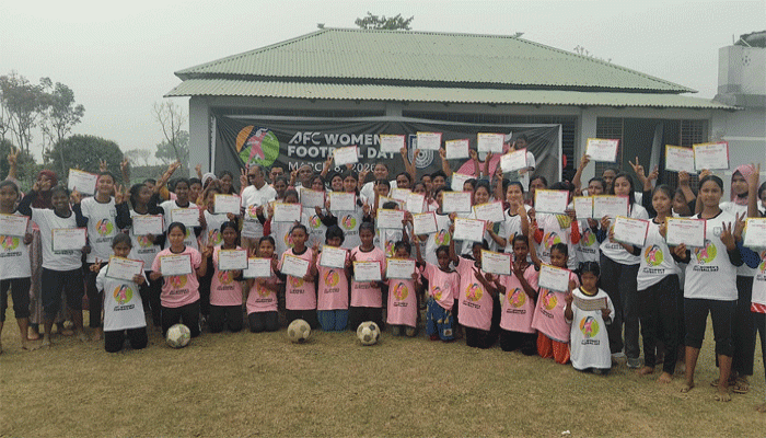 আন্তর্জাতিক নারী দিবস উপলক্ষে রাণীশংকৈলে ফুটবল ডে অনুষ্ঠিত