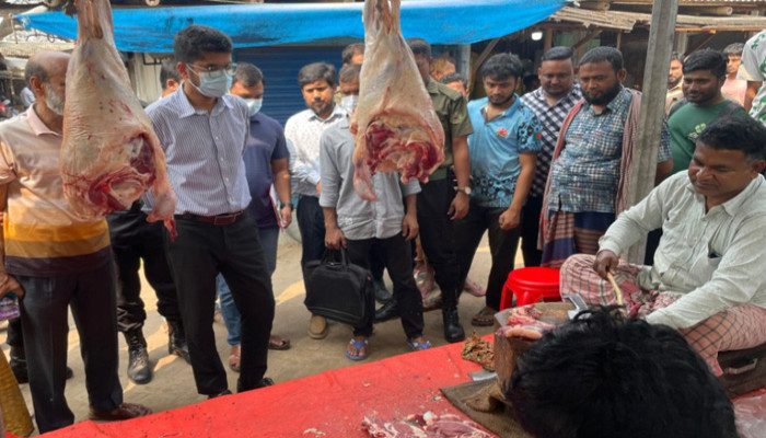 পুঠিয়ায় বাজার মনিটরিং দুই ব্যবসায়ীর জরিমানা