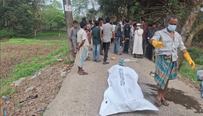 নোয়াখালীতে খাল পড়ে ছিল অজ্ঞাত যুবকের বস্তাবন্দী গলাকাটা লাশ
