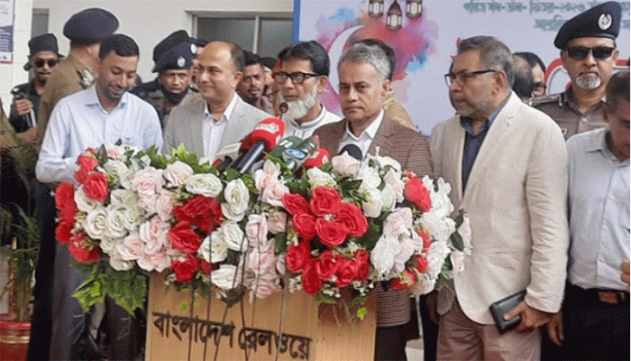 গণপরিবহণে ১৫ মার্চ থেকে পর্যাপ্ত জ্বালানি পাবে: সড়কমন্ত্রী