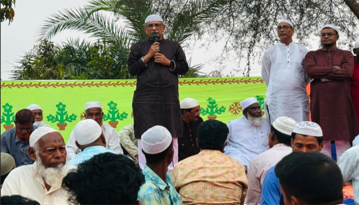 তানোরে প্রয়াত আজাহার মাস্টারের স্মরণে ইফতার ও দোয়া মাহফিল