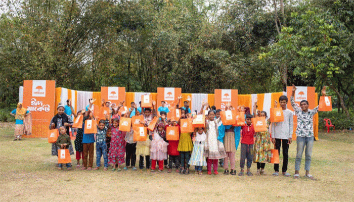 ১০০০ সুবিধাবঞ্চিত শিশু বেছে নিল নিজ পছন্দের ঈদ জামা