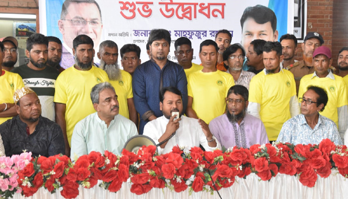 ঈদে ঘরমুখো যাত্রীদের সহায়তায় রাজশাহী রেলস্টেশনে রাসিকের উদ্যোগ শুরু