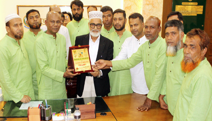 রাজশাহীতে জেলা পরিষদ প্রশাসককে কৃষক দলের শুভেচ্ছা ও অভিনন্দন