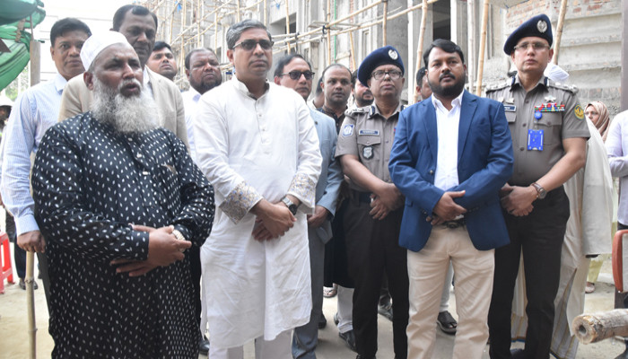 হযরত শাহ মখদুম রুপোশ (রহঃ) মাজার শরীফ জিয়ারত করেছেন প্রতিমন্ত্রী মীর শাহে আলম