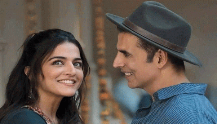 ৫৮-র অক্ষয়ের সঙ্গে ৩২-এর ওয়ামিকার রোমান্স!