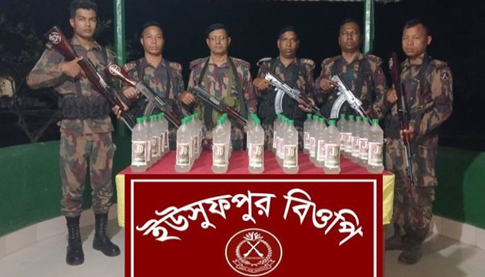 চারঘাটে বিজিবির অভিযানে ভারতীয় মদ জব্দ, পলাতক দুই কারবারি