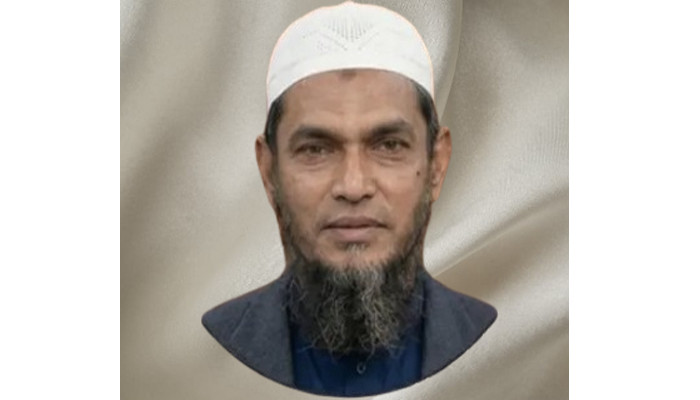 সড়কে নিভে গেল মাদরাসা শিক্ষকের সুখের সংসার