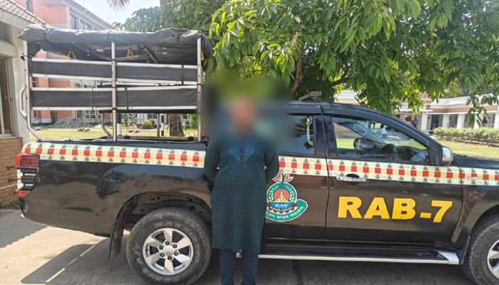 চট্টগ্রামে চাঁদাবাজি মামলার আসামি গ্রেফতার